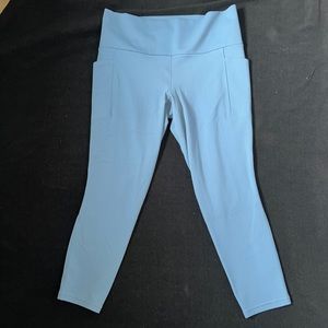 Athleta salutation stash pocket 7/8 tight